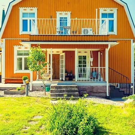 - 330m2 Lux Manor W/heated Pool, Villa *