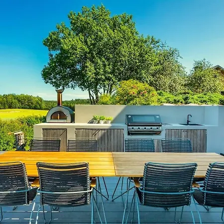 Villa - 330m2 Lux Manor W/heated Pool,