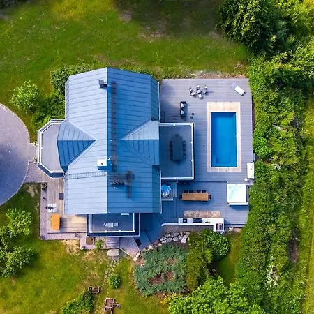 Villa - 330m2 Lux Manor W/heated Pool,