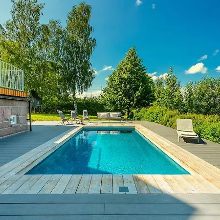 - 330m2 Lux Manor W/heated Pool, Villa Degerby