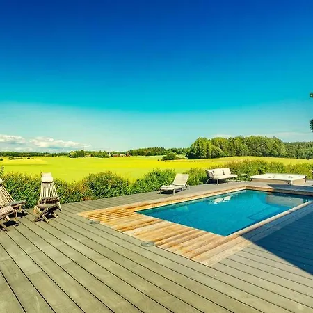 - 330m2 Lux Manor W/heated Pool, *