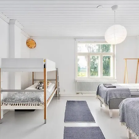 - 330m2 Lux Manor W/heated Pool, Villa Degerby