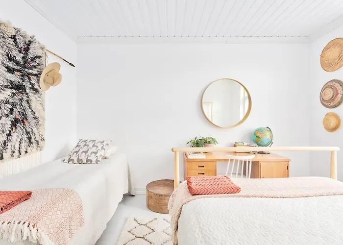 - 330m2 Lux Manor W/heated Pool, Willa *