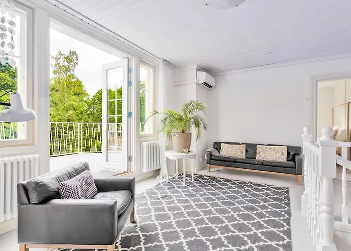 Willa - 330m2 Lux Manor W/heated Pool, Degerby